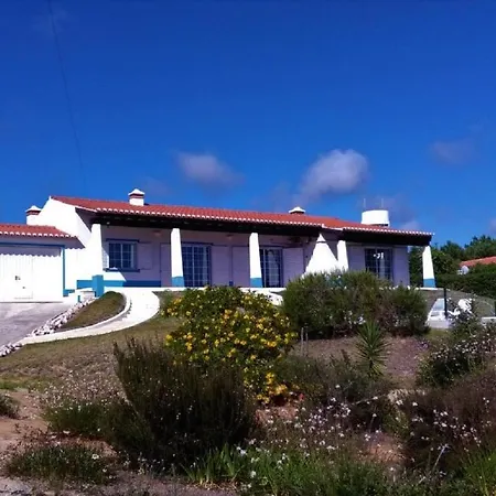 Casa Johnson Вилла Алжезур